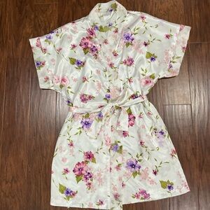 Secret Treasures Floral Satin Robe